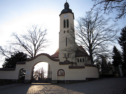 2015 kirche ostansicht